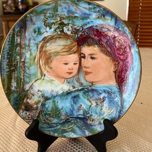 Hibel original Mothers Day plate